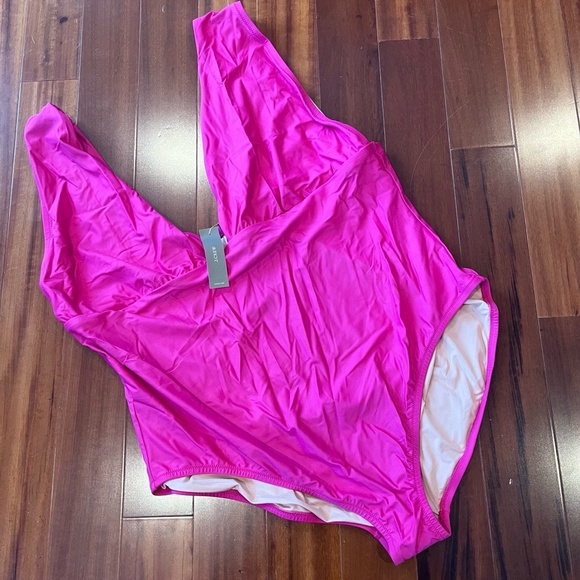 New NWT J.Crew Pink Swimsuit‎ One-Piece Swim Plunge BF163 Plus Size 24
